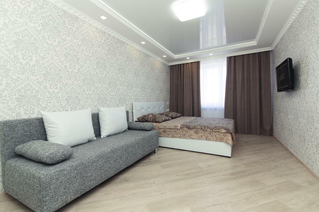 Luxury apart-hotel on Kondrateva street Soemy Buitenkant foto