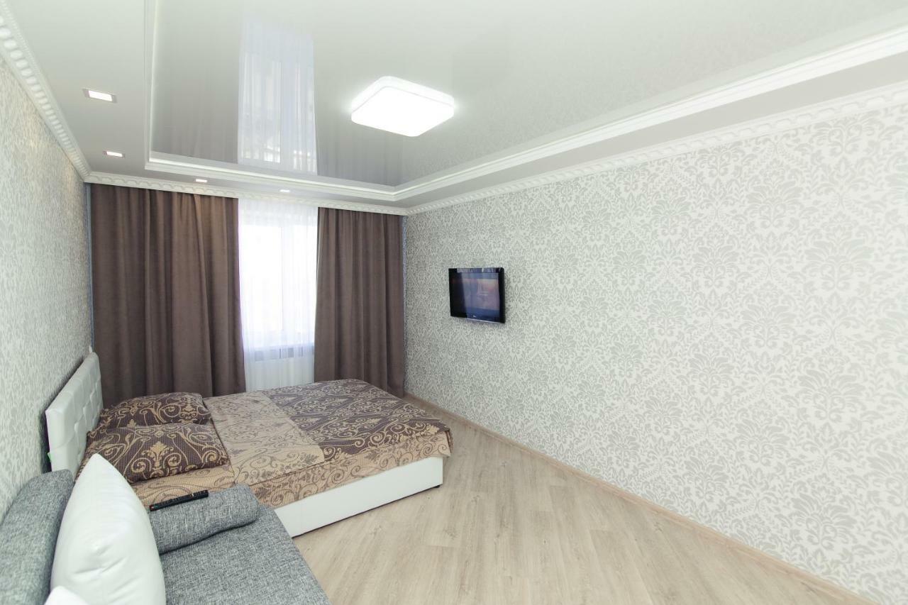 Luxury apart-hotel on Kondrateva street Soemy Buitenkant foto